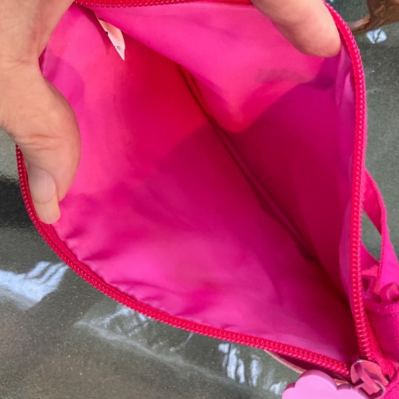 Sanrio Hello Kitty Adorable Purse - Picture 6 of 6